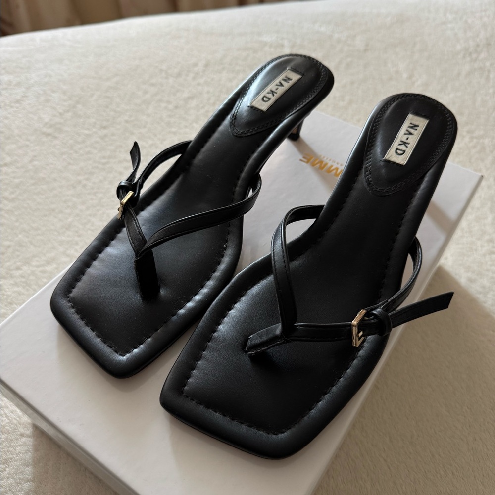 NA-KD Heels